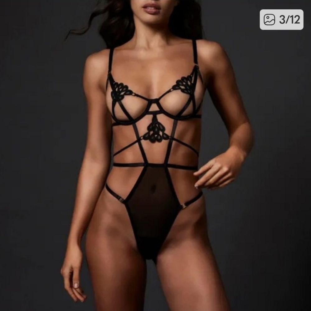BLUEBELLA Aria Bodysuit in Black